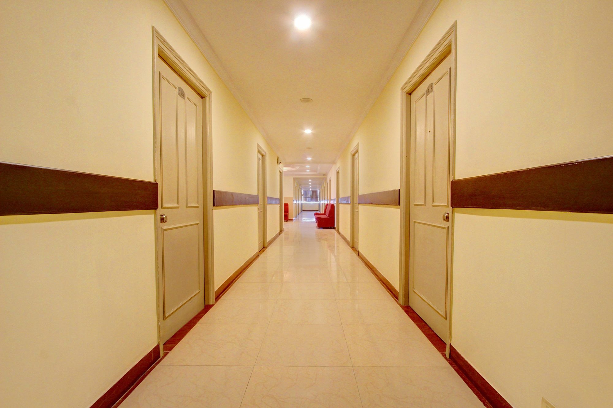 Oyo 10596 Hotel Indu Hyderabad Exterior foto
